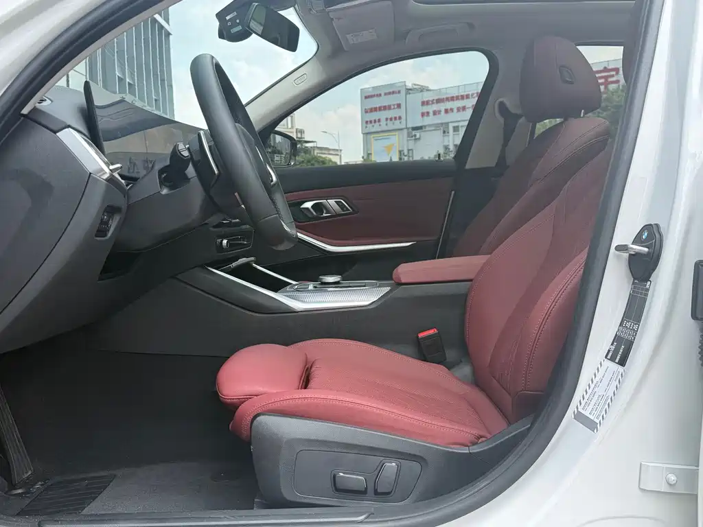 BMW 3 Series — миниатюра 12
