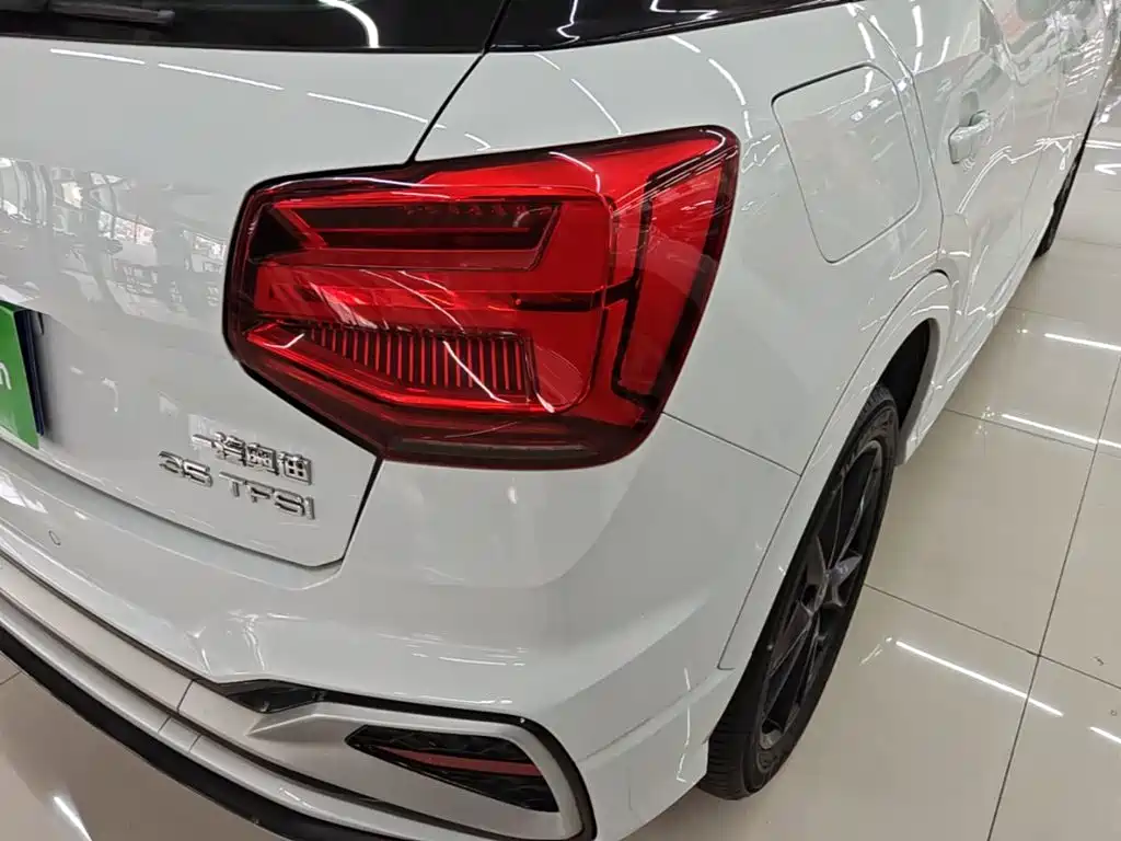 Audi Q2L — миниатюра 8
