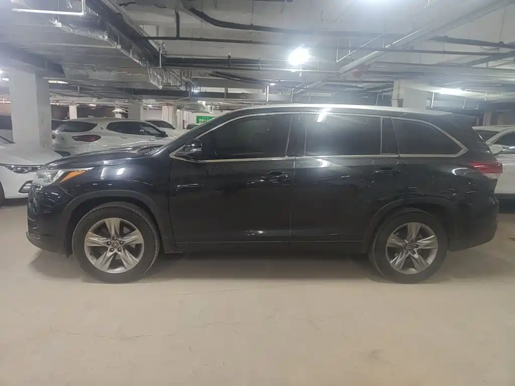 Toyota Highlander — миниатюра 25