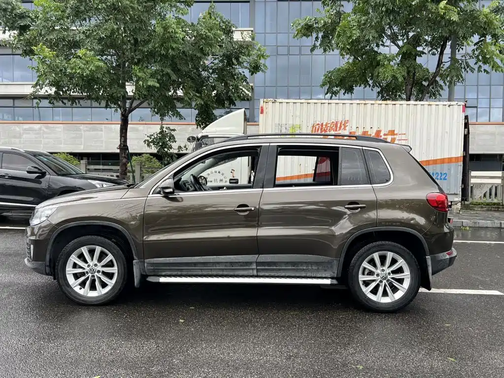 Volkswagen Tiguan — миниатюра 11