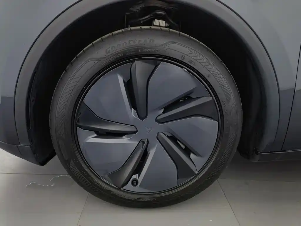 Tesla Model Y — фотографии объявления, Фото 18