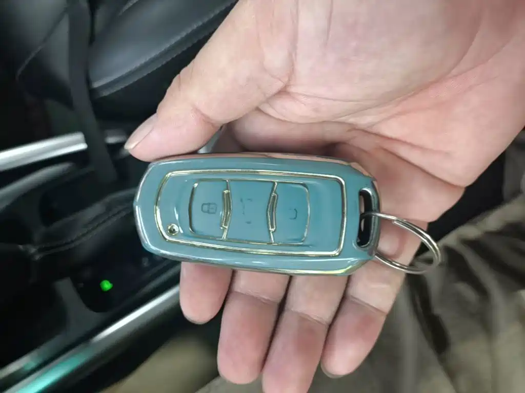Geely Vision X3 — миниатюра 9