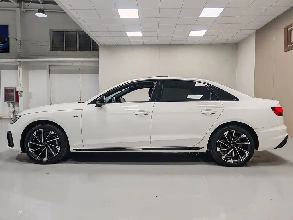 Audi A4L — миниатюра 14