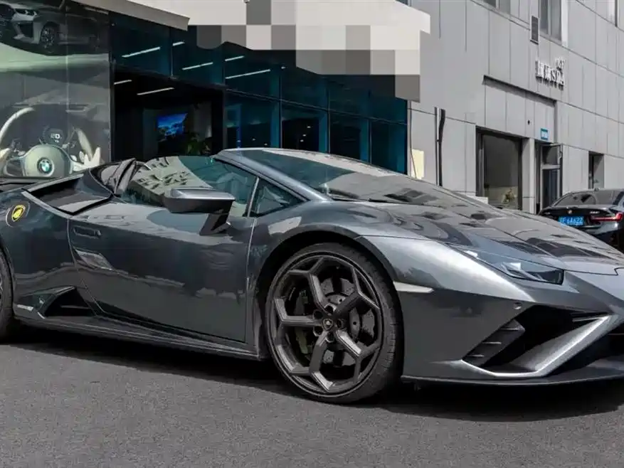 LAMBORGHINI HURACÁN