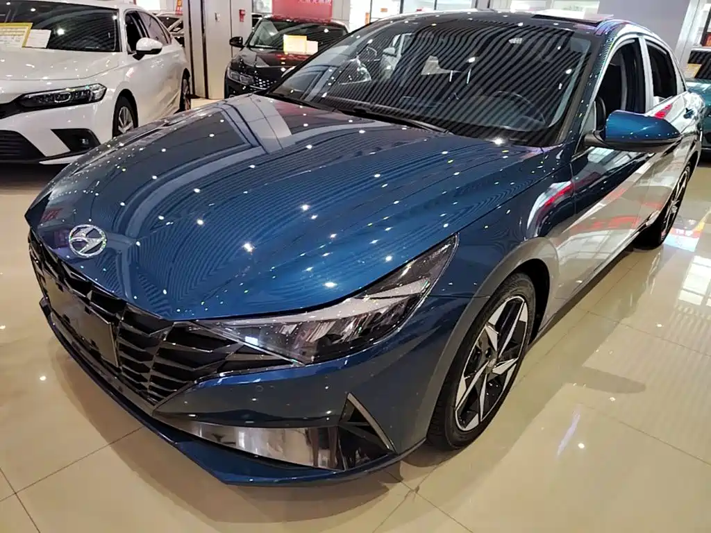 Hyundai Elantra — миниатюра 2