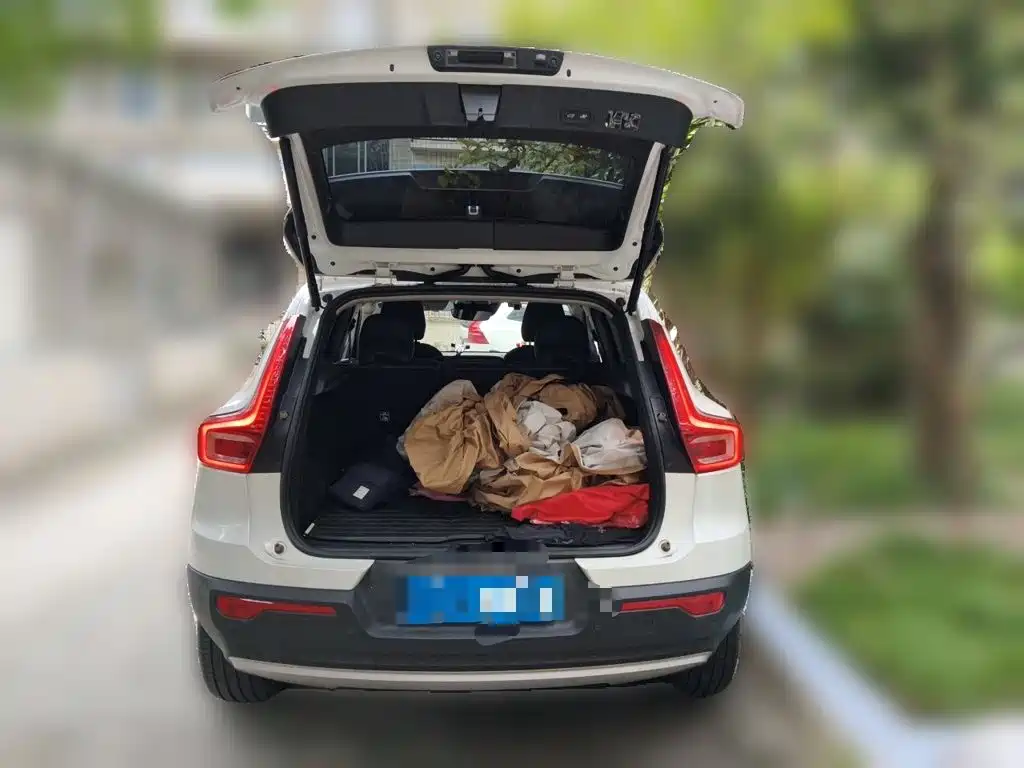 Volvo XC40 — миниатюра 20