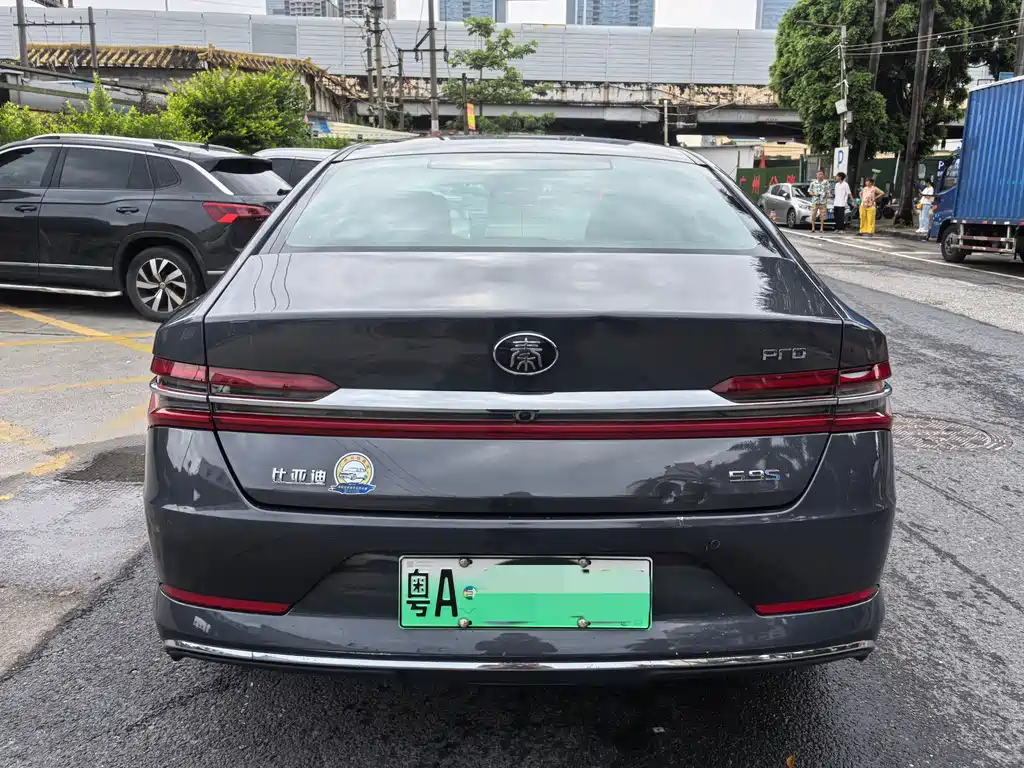 BYD Qin Pro Pro 2019 DM 1.5TI AT VI