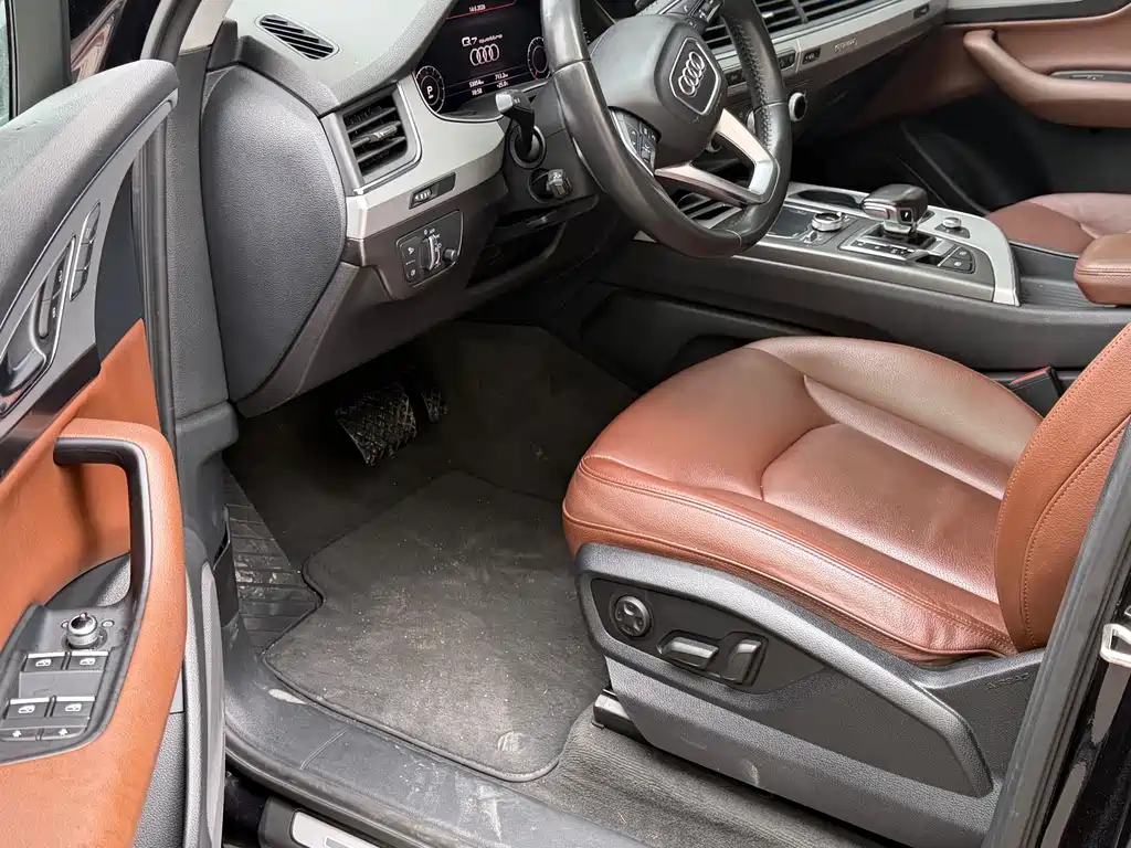 Audi Q7 2018 40 TFSI Comfort