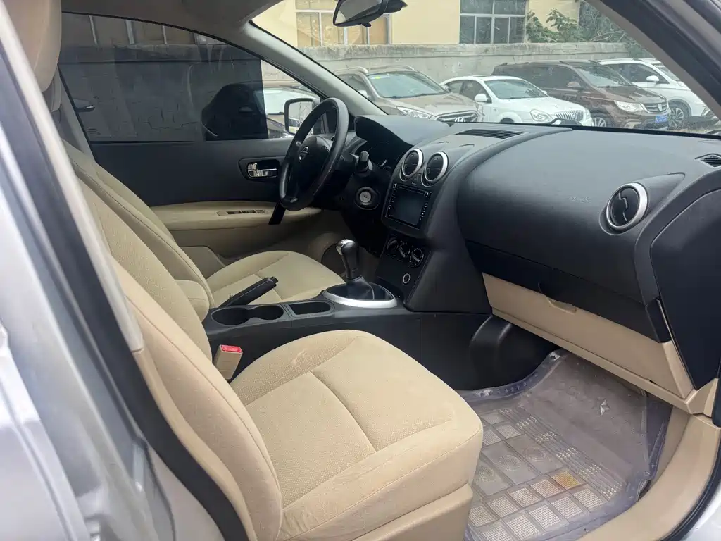 Nissan Qashqai — миниатюра 9