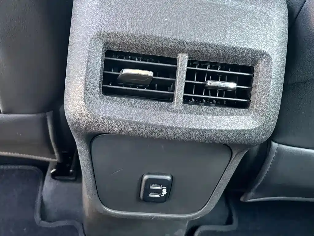 Chevrolet Equinox — миниатюра 7