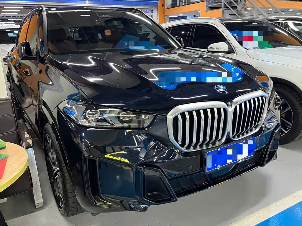 BMW X5 2023 xDrive 40Li M Sport