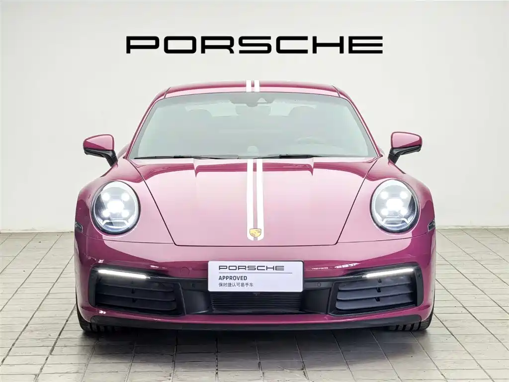 PORSCHE 911