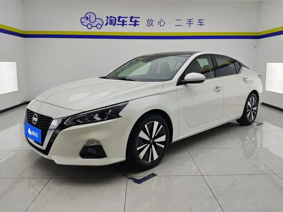Nissan Teana 2022