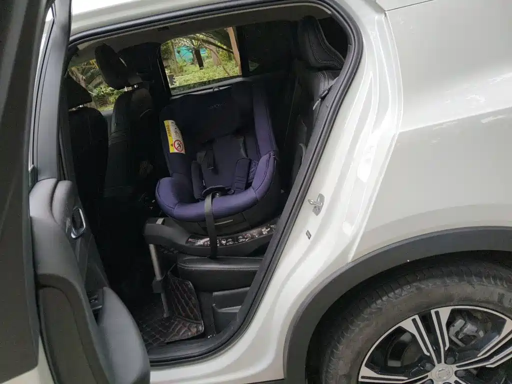 Volvo XC40 — миниатюра 18