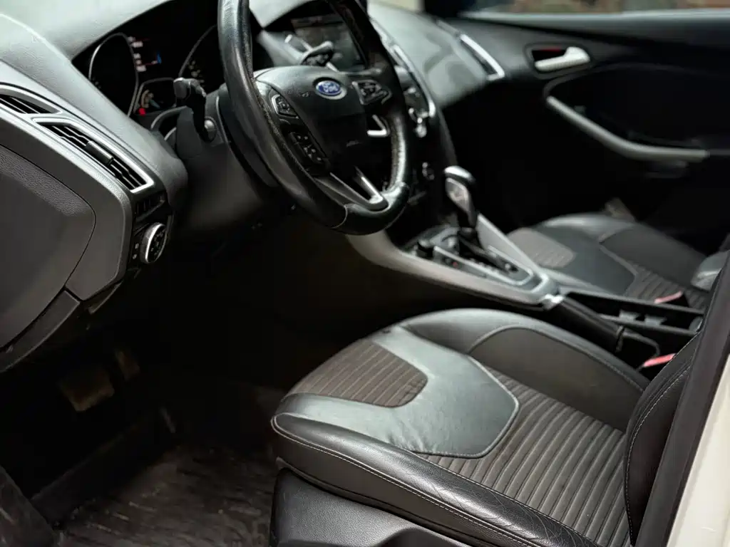 Ford Focus — миниатюра 4