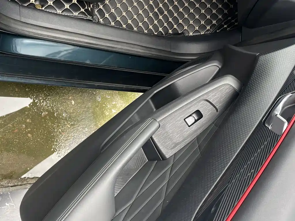 DONGFENG YI HYUN MAX