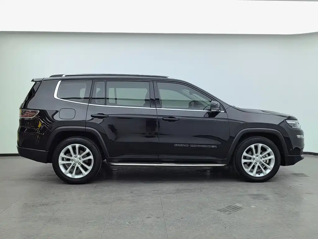 Jeep Grand Commander 2.0T 2WD Leading Edition, фото 10