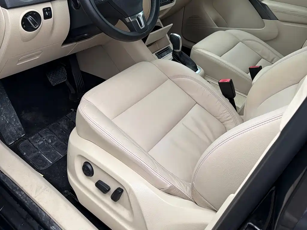 Volkswagen Tiguan 2012 1.8TSI AT