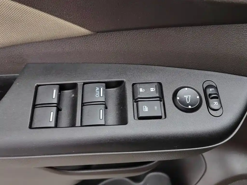 Honda CR-V — миниатюра 7