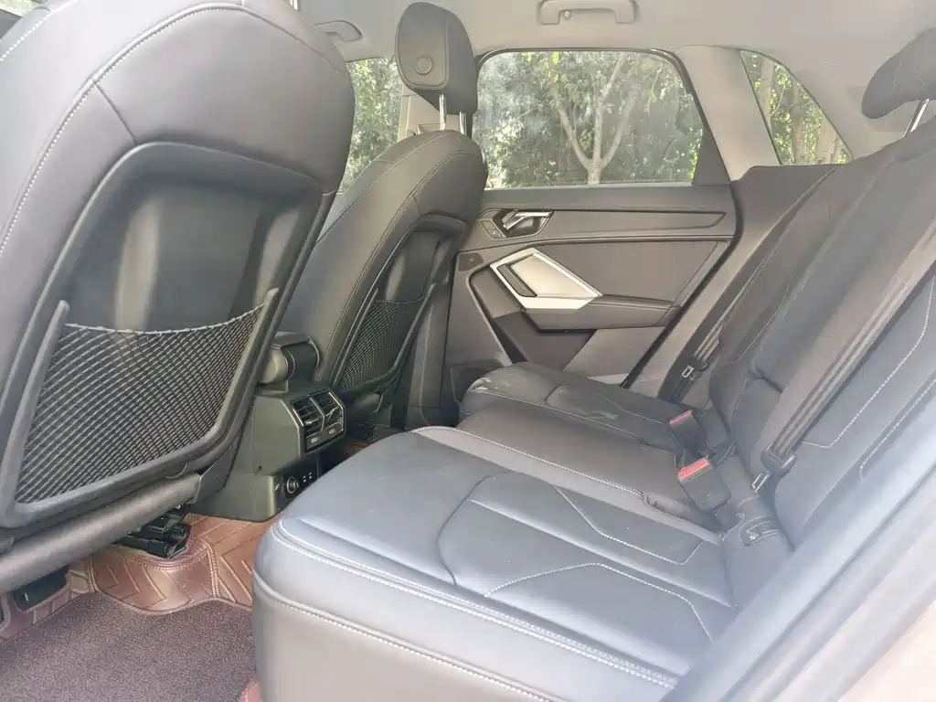 Audi Q3 2021 35 TFSI
