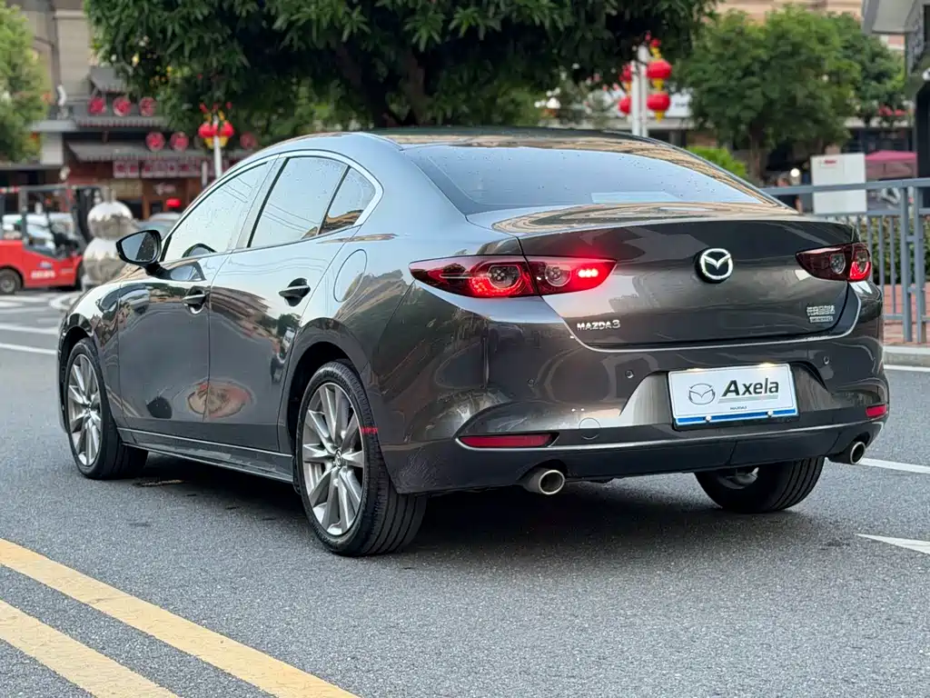 Mazda 3 Axela — миниатюра 13