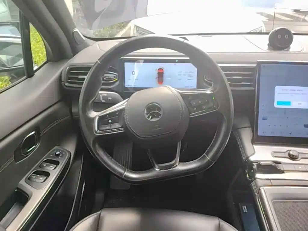 NIO ES6 — миниатюра 11