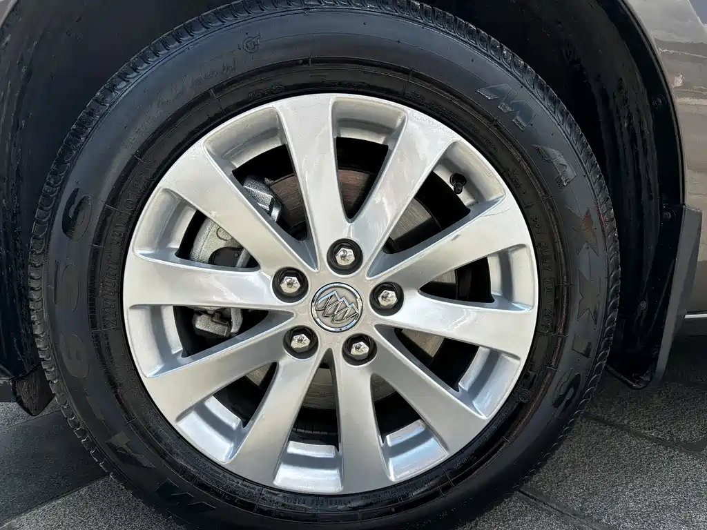 Buick GL8 — миниатюра 16