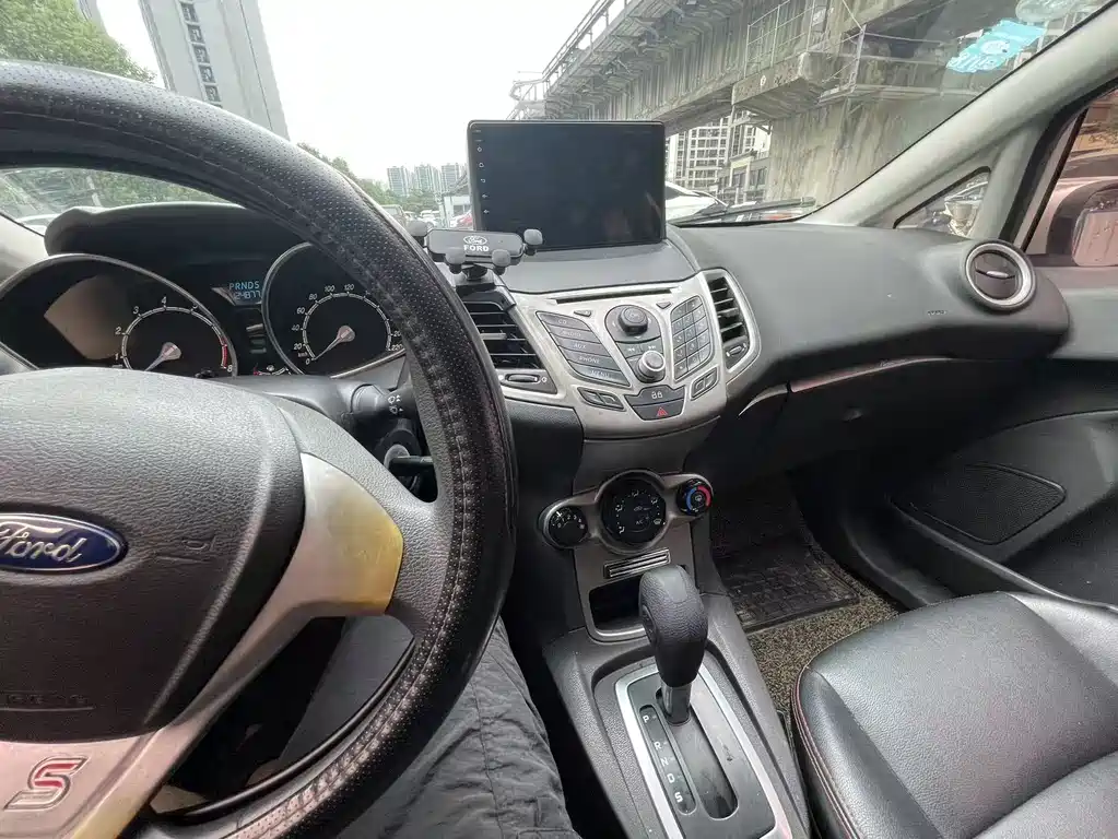 Ford Fiesta — миниатюра 18