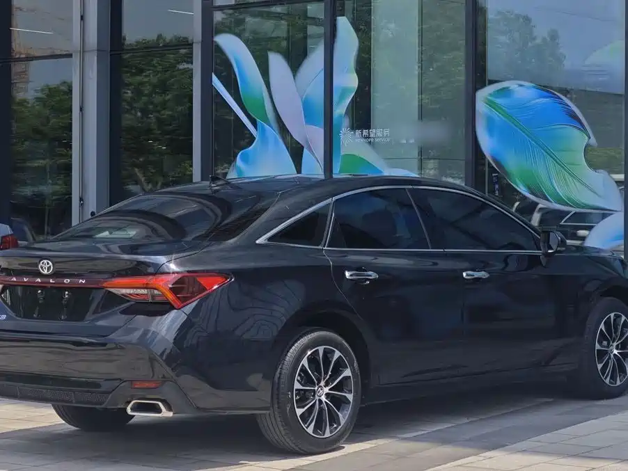 Toyota Avalon — миниатюра 13