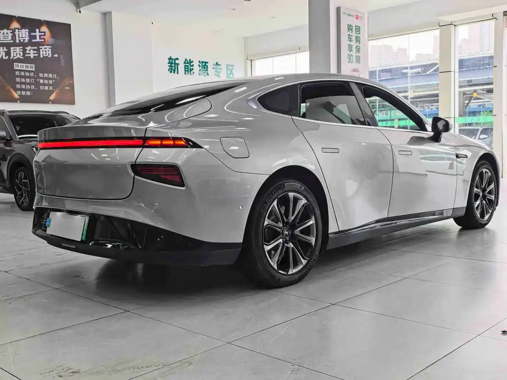 XPeng P7 — миниатюра 7