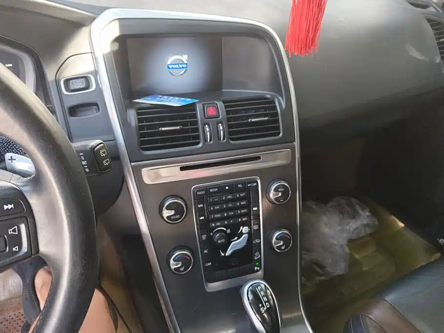 Volvo XC60 (Import) — миниатюра 13