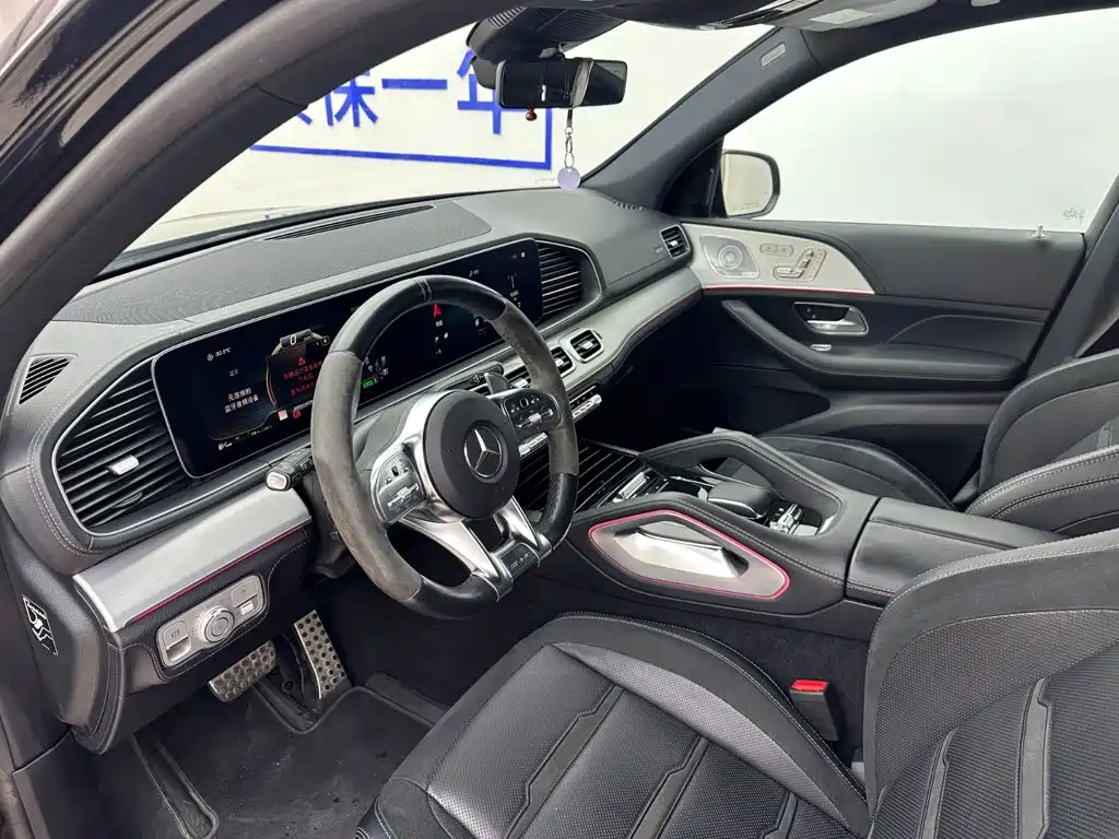 Mercedes-Benz GLE AMG — миниатюра 10