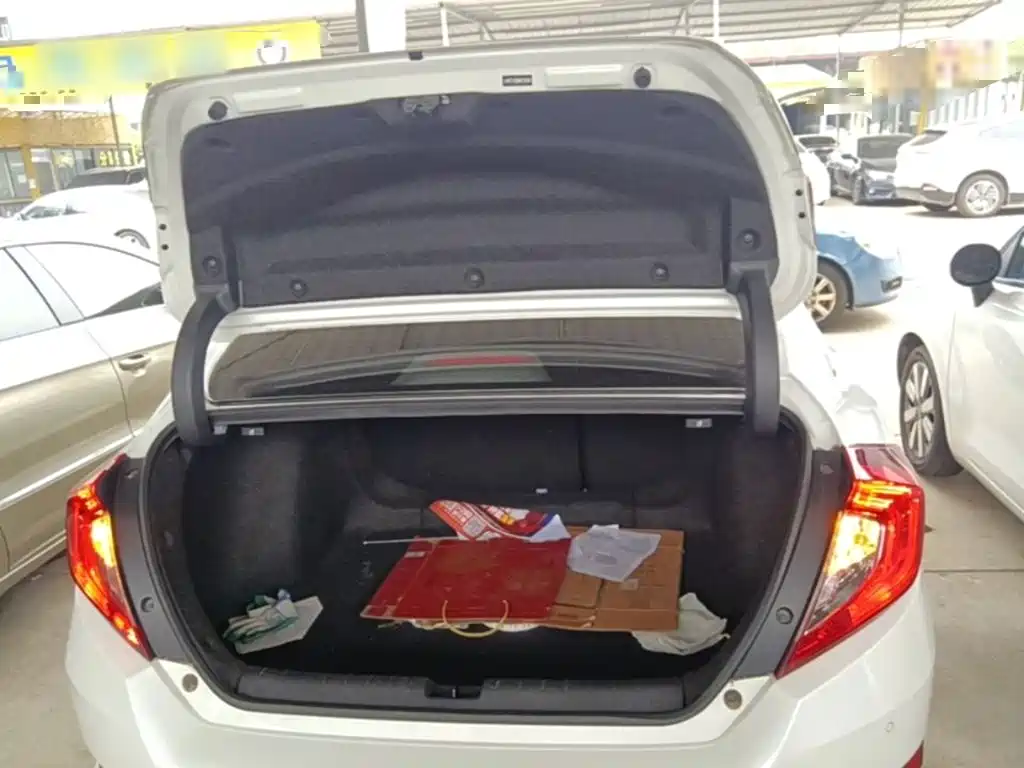Honda Civic — миниатюра 19