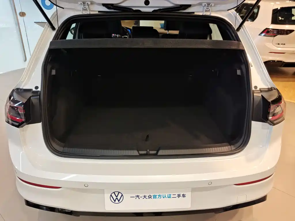 Volkswagen Golf — миниатюра 10