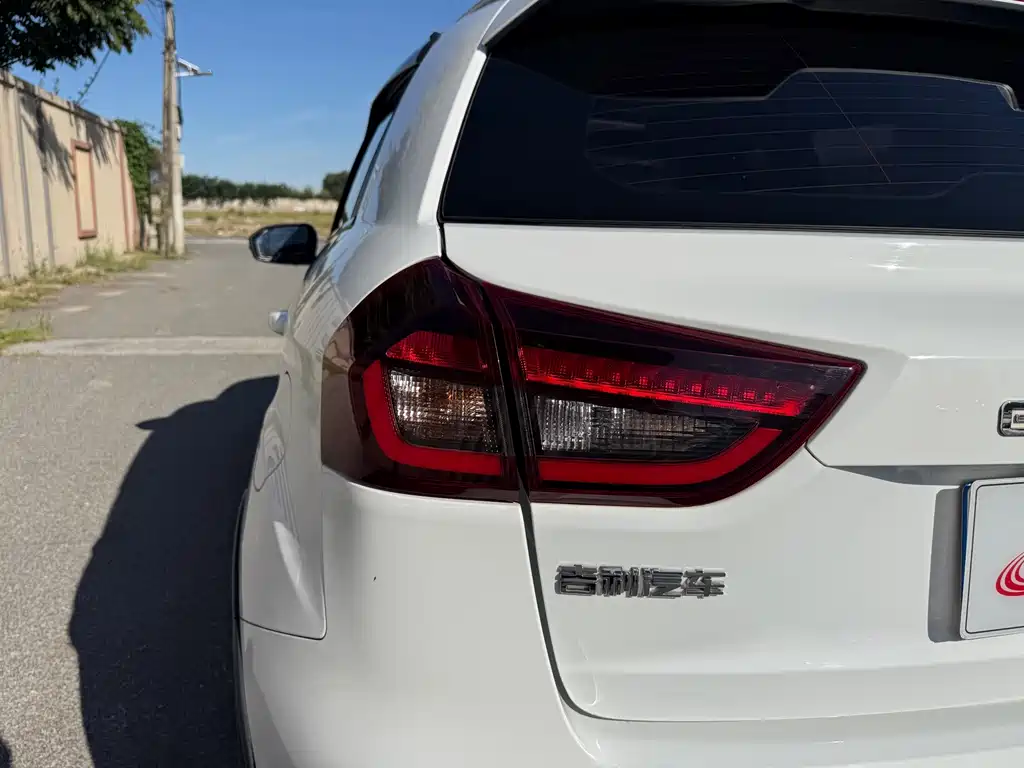 Geely Vision X3 — миниатюра 25