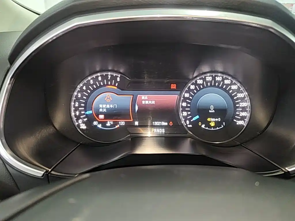 Ford Edge — миниатюра 12