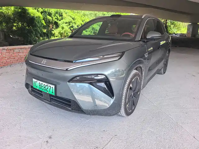 2025 BYD Tang