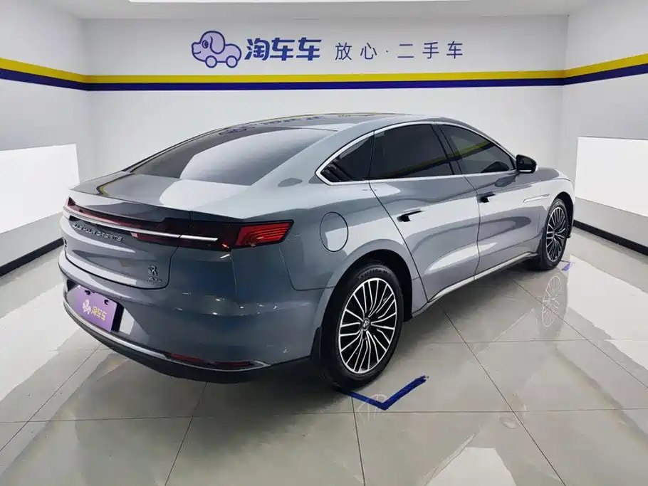 BYD Han — миниатюра 3