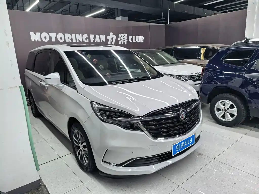 Buick GL8 — миниатюра 3