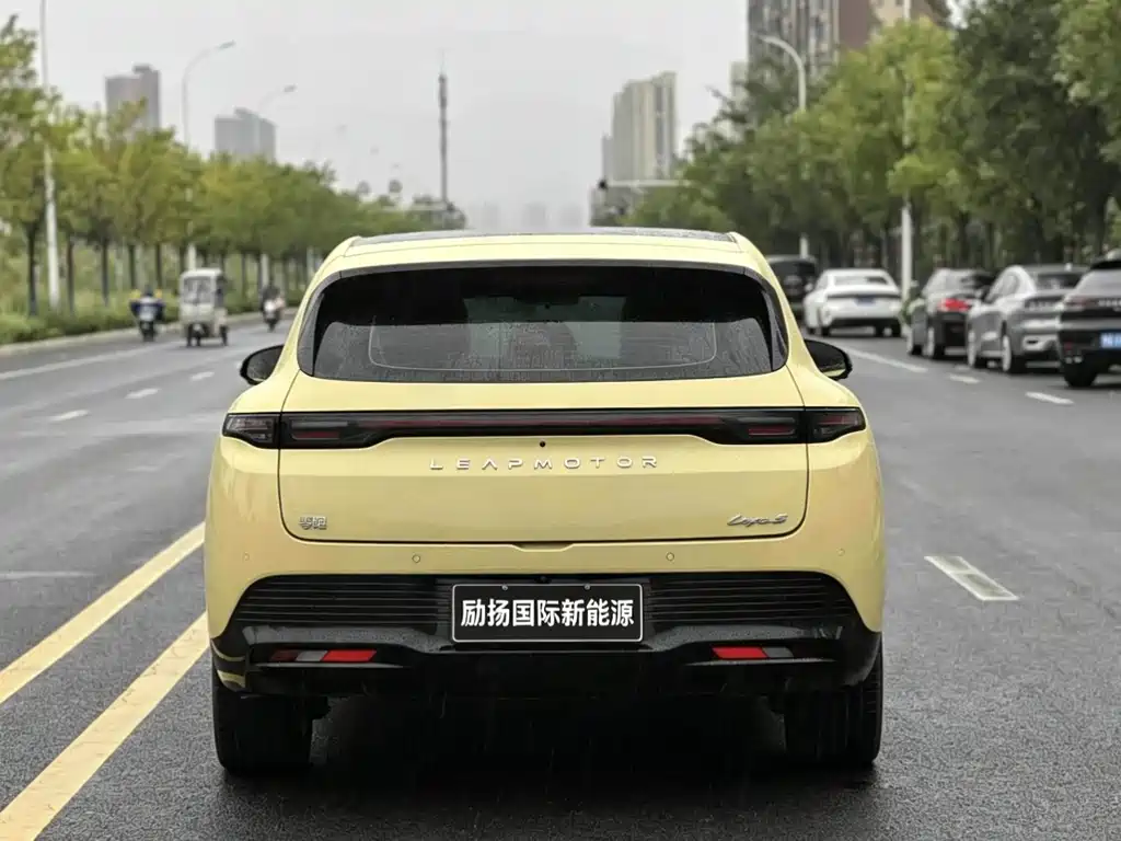 Leapmotor Leapmotor Lafa5 — миниатюра 8