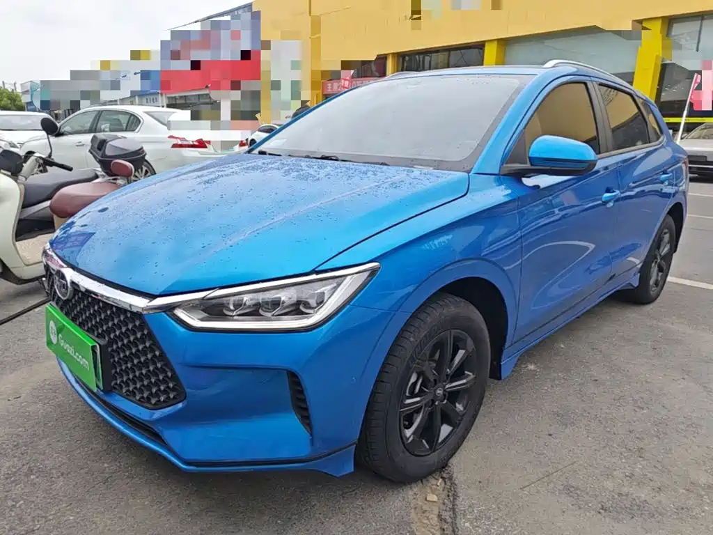 BYD e2