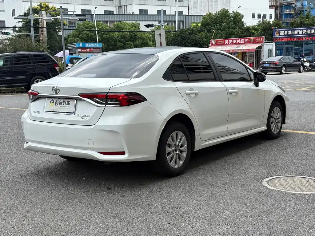 Toyota Corolla — миниатюра 14