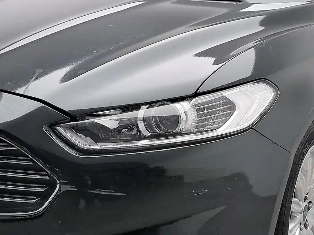 Ford Mondeo — миниатюра 7