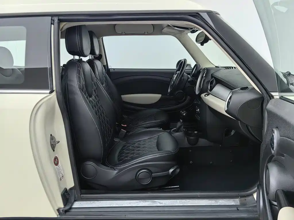 MINI Mini Clubman — миниатюра 23