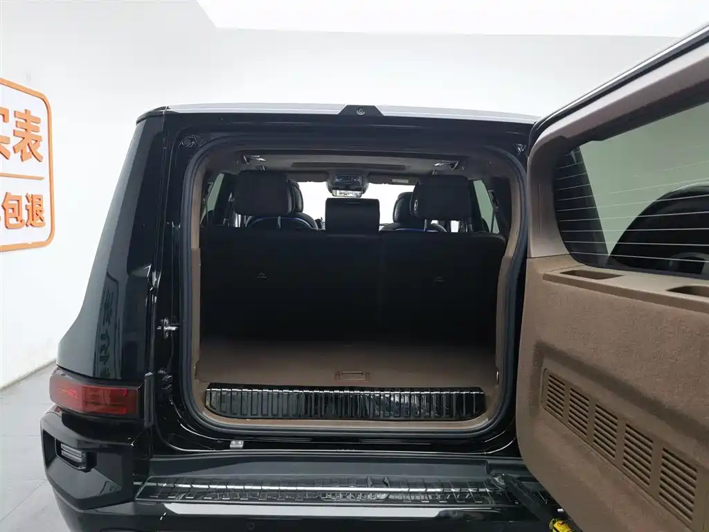 TANK TANK 700 NEW ENERGY