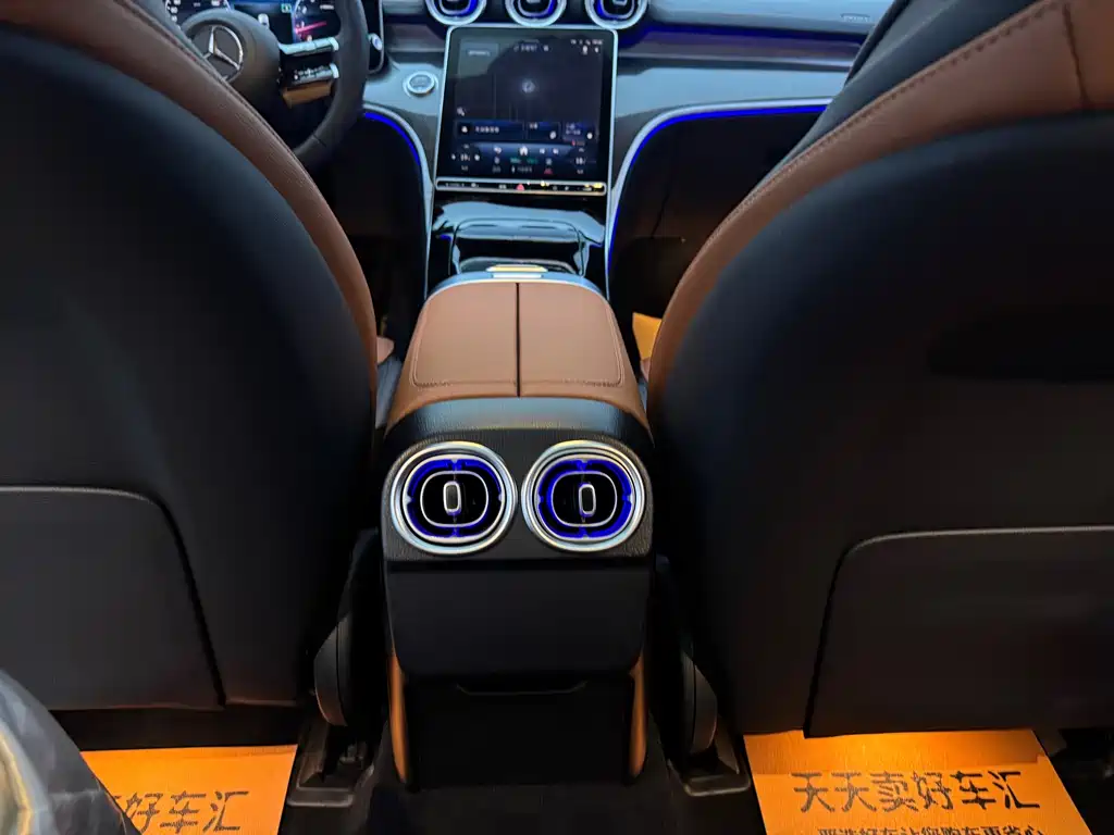 Mercedes-Benz C-Class — миниатюра 14