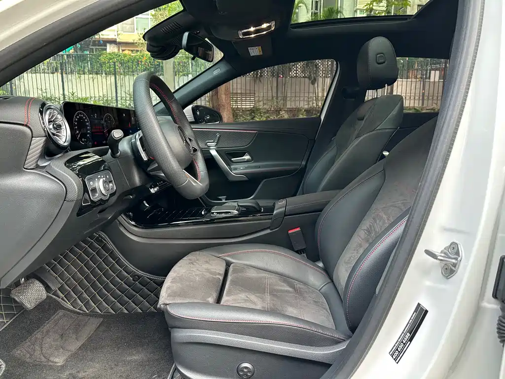 MERCEDES-BENZ A CLASS