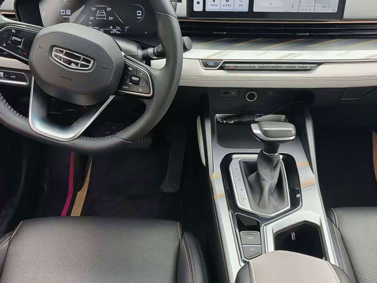Geely Emgrand L 1.4 л 2022 г. Белый, пробег 40000 км