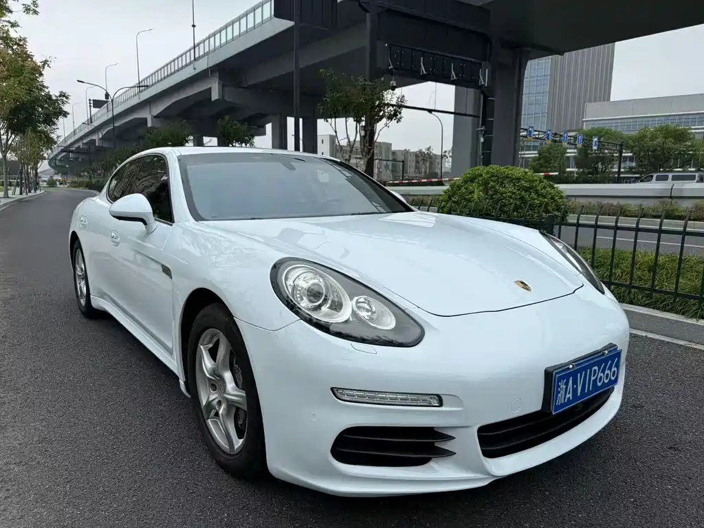 Porsche Panamera — миниатюра 3