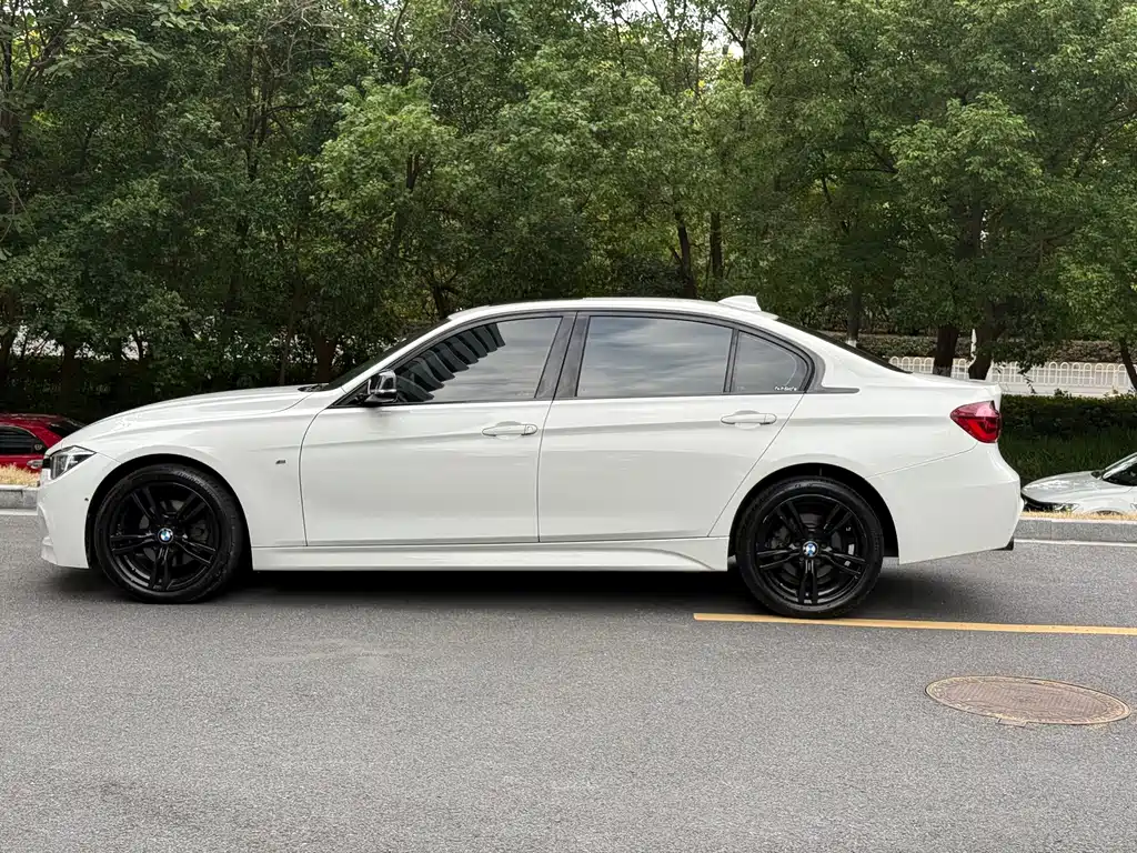 BMW 3 Series — миниатюра 6
